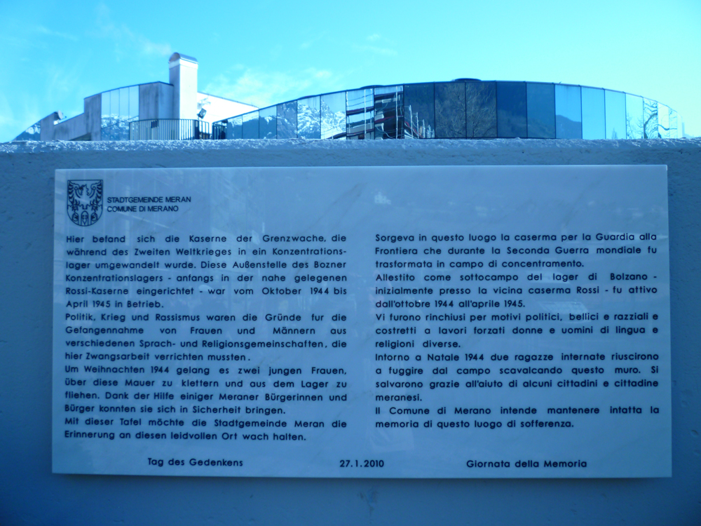 Merano: la lapide che racconta la storia del sottocampo del lager di Bolzano