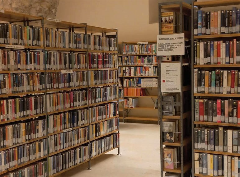 Vendita libri della Biblioteca di Trento: per gli ultimi giorni tutti a 1  euro - Vita Trentina