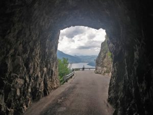 menador salita bicicletta