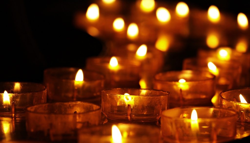 candele lutto ricoro